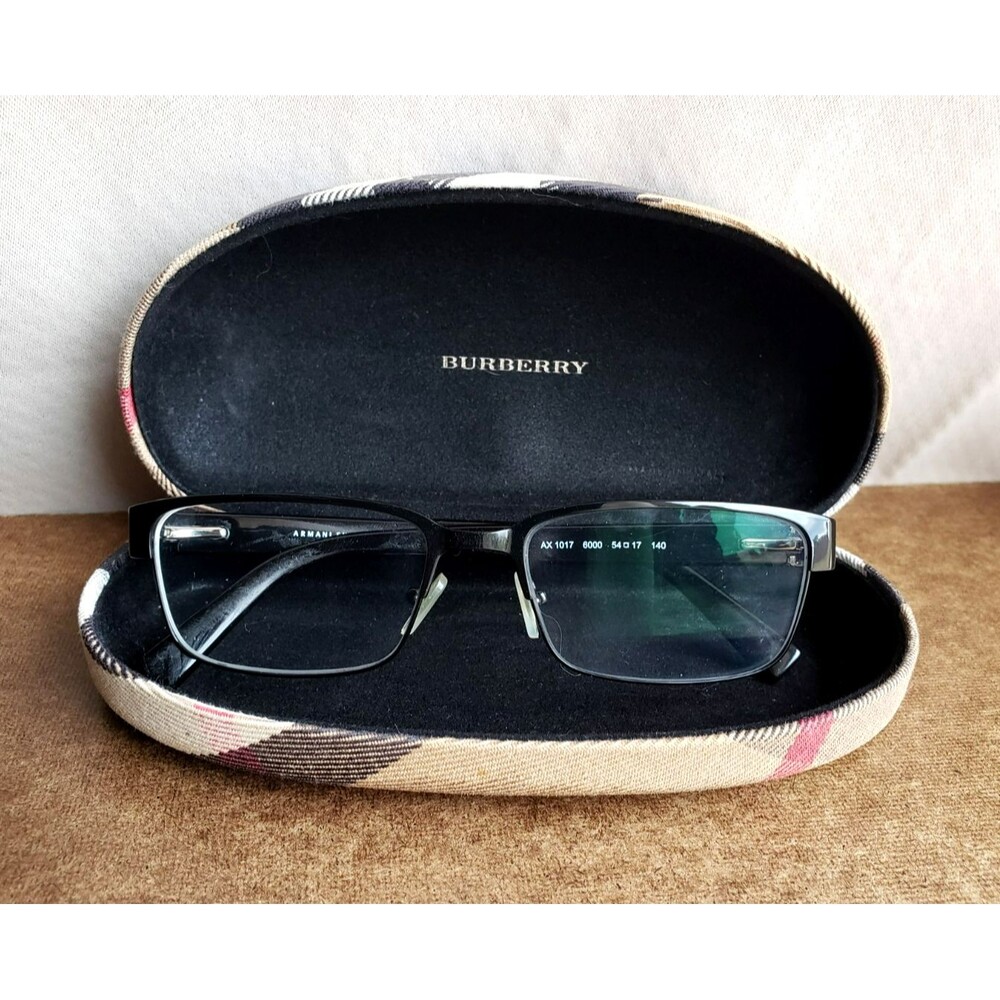 BURBERRY NOVA CHECK Eyeglasses / Sunglasses Hard Case PLAID Clamshell EMPTY CASE